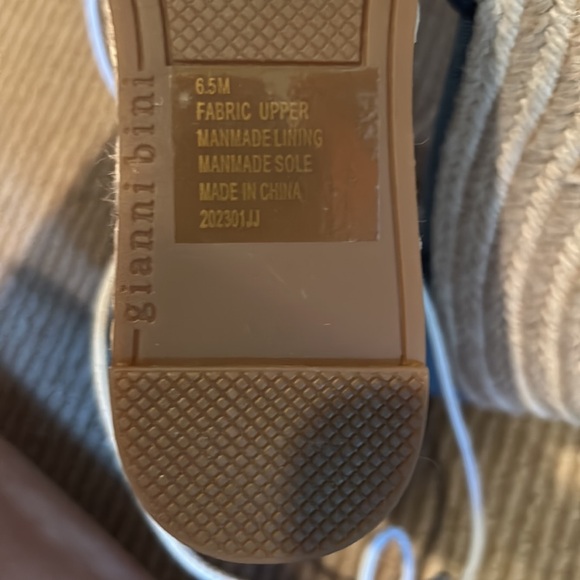 NWT GIANNI BINI santoro two tone denim wedge espadrille size 6.5 - Picture 10 of 10